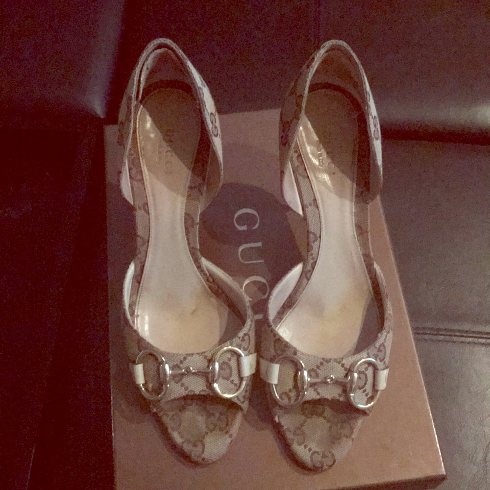 Gucci sandals